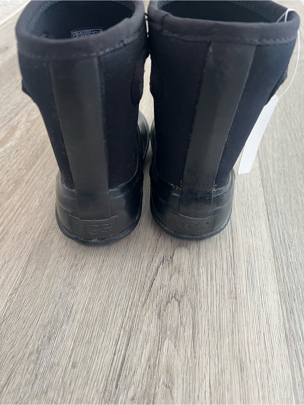 Ugg Kids Black Waterproof Rain Boots - Picture 5 of 9